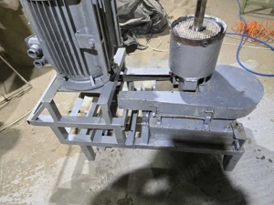 Vând presă peleți 22kw (reductor, motor,structura)