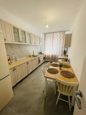 Închiriez apartament 2 camere + garaj subteran
