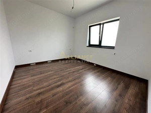 <Casa individuala> 4 camere 3 bai teren 380 m2 Zona linistita - imagine 7