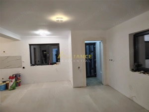 < Casa individuala parter >3 camere 2 bai teren 250mp - imagine 2