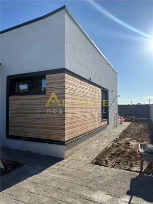 <Casa individuala parter> 4 camere 2 bai 371 mp teren - imagine 7