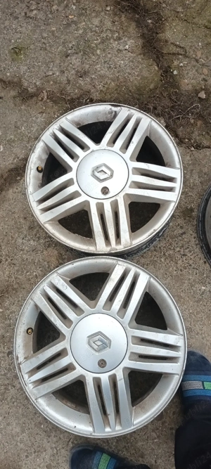 Dezmembrez Renault megan 2 1.5 dci din 2005 106 cp  - imagine 7