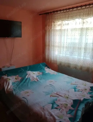 Vând casă 5 & 2 camere in aceași curte 