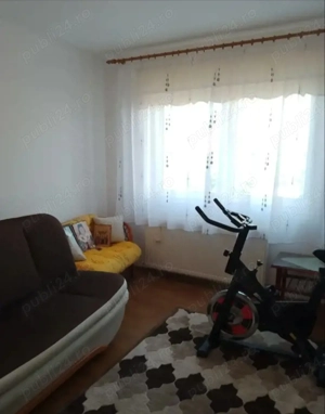 Vând casă 5 & 2 camere in aceași curte  - imagine 2