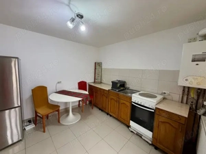 Proprietar Închiriez apartament o cameră zona centrală  - imagine 4