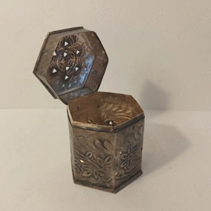 Cutie Vintage Hexagonală din Metal