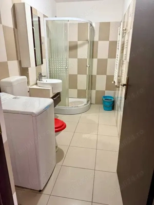 Proprietar Închiriez apartament o cameră zona centrală  - imagine 5