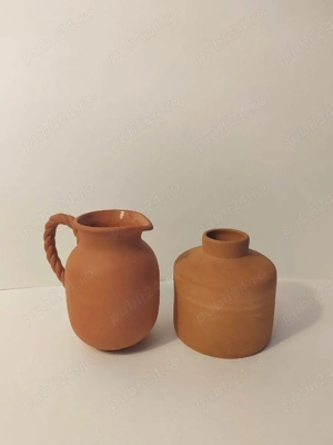 Decorațiuni Autentice din Lut - Set Cana și Vază Minimalistă 