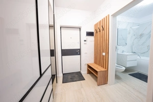 inchiriez garsoniera decomandata noua cu loc parcare 5 min de metrou