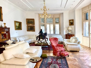 Resedinta patrimoniala de 200 mp | Piata Victoriei | Cladire istorica-Lift