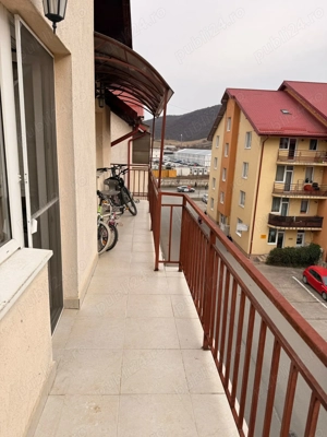 COMISION 0 Apartament 3 camere semidecomandat zona Eroilor - imagine 12