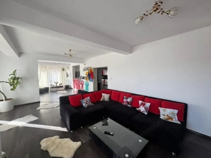 0% comision: Proprietate completă, 2 locuințe și terasă mare de 72 mp - imagine 13