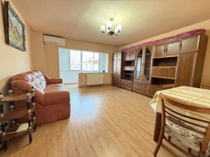 Apartament spatios, 2 camere, 58 mp utili + 2 balcoane si 2 debarale - Bucovina