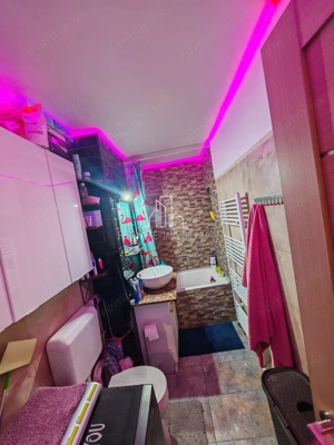 Apartament 2 Camere, De Vanzare, Hol Patrat ,Dambu Pietros - imagine 9