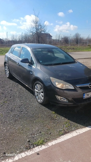 Opel Astra J,an 2010,1,7 diesel,modelul sport - imagine 3