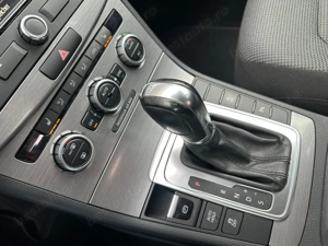 Volkswagen Passat SW 2.0 Diesel 140 CP An 2014 - imagine 18