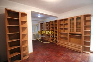 Vila impunatoare cu iesire la lac, Peris  - imagine 8