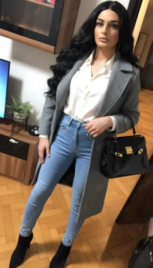 Transexuala dominatrix reala prima data in orasul tau