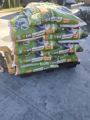 Îngrășământ pentru gazon COMPO sac 20kg - imagine 2