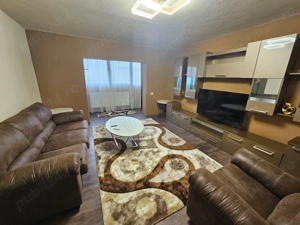 Apartament cu 3 camere de închiriat în Curtea de Argeș.