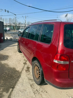 Vand VW Turan 2004 pret negociabil