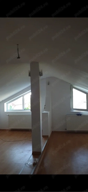 Vând Casă la curte - imagine 9