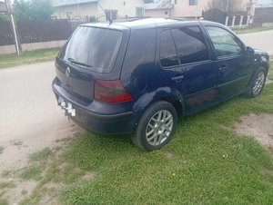 Vând Golf 4 1.4 16 V an2002 cu 2 seturi de roți vara iarna Preț 5500 neg  - imagine 3