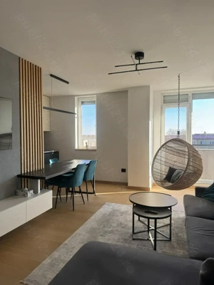 Închiriez apartament 3 camere, Piața Doina, 70 mp, parcare subterană