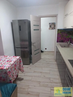 Km 5, decomandat, 2 camere, etaj 3, mobilat, gaze, vanzari Constanta - imagine 7