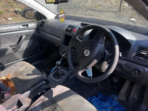 Dezmembrez Volkswagen Jetta 1.9TDI (2buc) - Vand pe Piese - - imagine 3