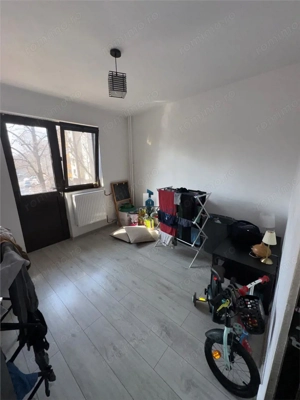 Apartament 4 camere Semidecomandat Berceni - imagine 8