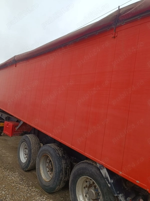 Vând semiremorca cereale 