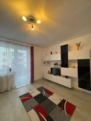 Garsonieră spațioasă zona Coresi - Bloc nou, Parcare, Complet