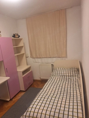 Închiriez apartament cu 3 camere  - imagine 2