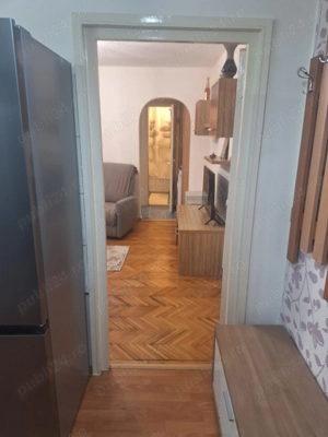 Închiriez apartament cu 3 camere  - imagine 9