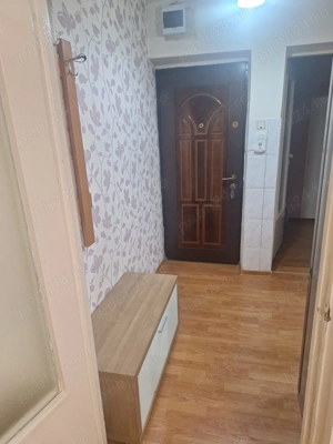 Închiriez apartament cu 3 camere  - imagine 7