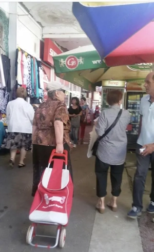 Spatiu comercial zona Titan, Piata Minis