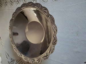 Vând cos pentru paine  fructe  farfurie, nou  din inox de calitate 