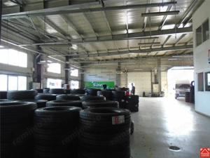 Hala in apropiere de aeroport si autostrada - imagine 4