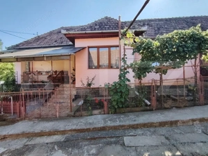 Vanzare casa cu 3 camere in Bardesti, 1600 mp teren - imagine 2