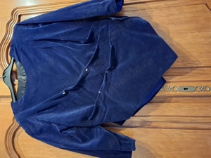 Vand 2 piese din catifea pentru dame