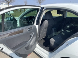 Vand  VW Jetta Style - sunt primul proprietar  - imagine 8