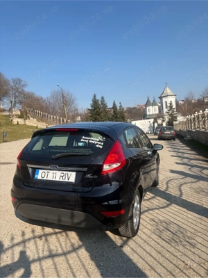 vând ford fiesta 2010 - imagine 3