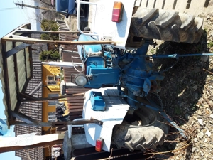 Tractor Ford anul1960  - imagine 2