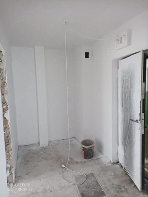 Vand apartament decomandat  cu două camere.  - imagine 5