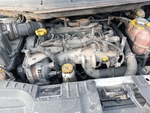 Chrisler voiajer 2.5 - imagine 2