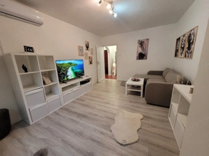 Garsoniera Luminoasa zona Parc Tineretului. Renovata. Mobilata.