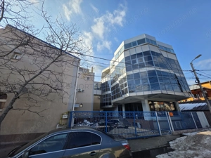 Clădire de birouri de închiriat – 418 mp utili | Sector 4