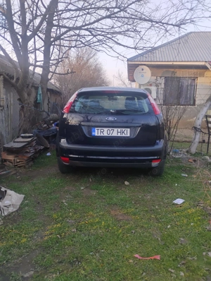 Ford focus 2004  - imagine 4