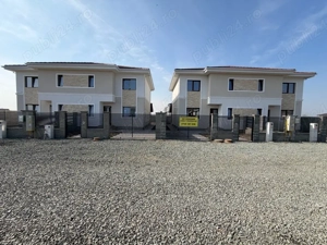 Proprietar vand duplex la cheie Moșnița - imagine 3